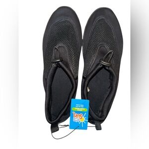 BRING ON THE SUN Mens Water Shoes